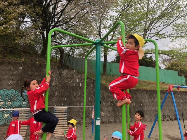 外遊び大好き 笑顔わくわくにゅーす 栃木県宇都宮市 学校法人やまつつじ学園 上河内幼稚園へようこそ